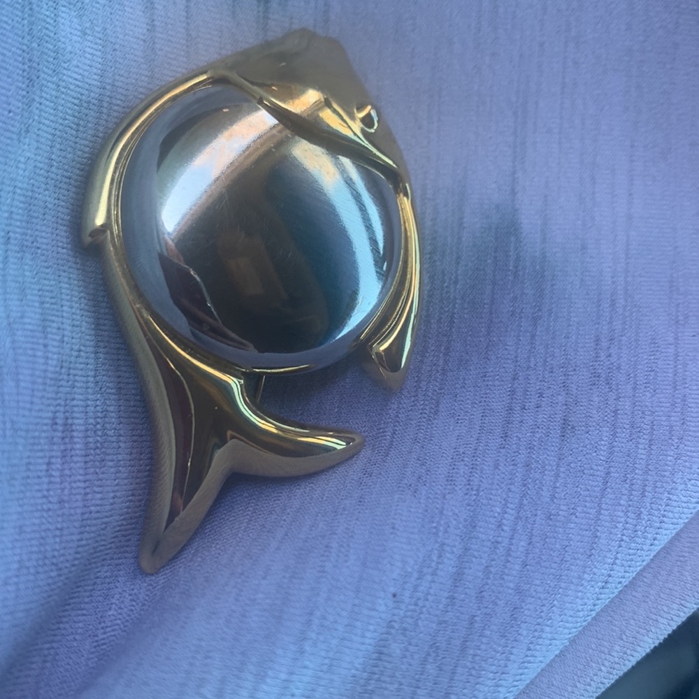 Liz Claiborne fish brooch